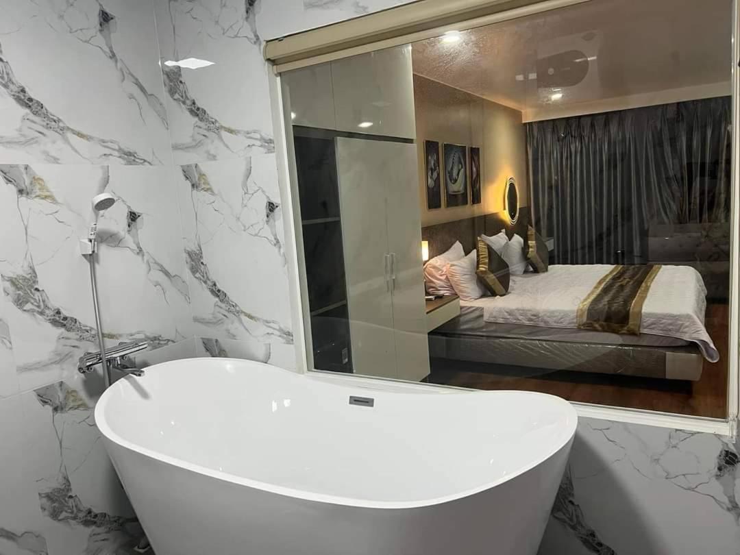 Luxury Hotel 2 Hp- By Bay Luxury Hai Phong Exterior photo